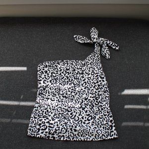 One shoulder Cheetah Top